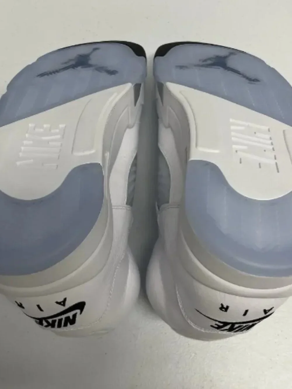 Air Jordan 5 Retro White Metallic 2026